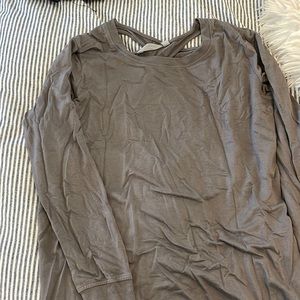 Athlete sweatshirt with back cut out detail